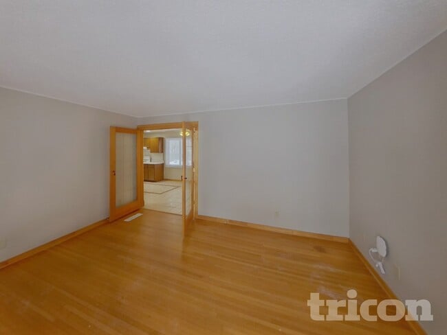 Photo - 2605 Eastman Dr