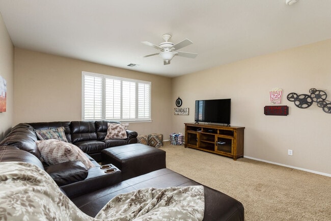 Building Photo - 8408 W Midway Ave Unit ID1247217P Rental