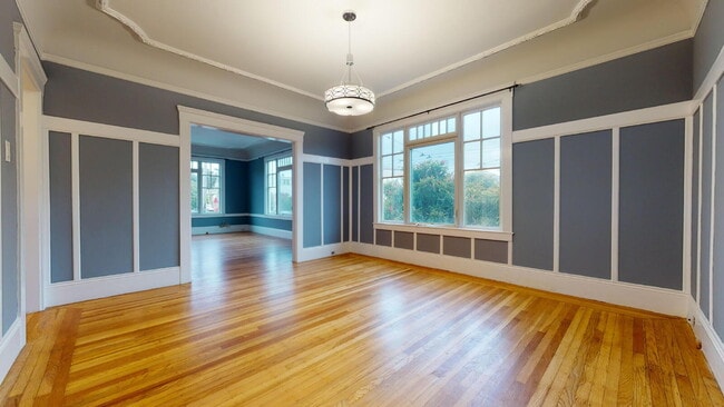 Photo - Bright Spacious 2BD + 1BA in Inner Richmon...