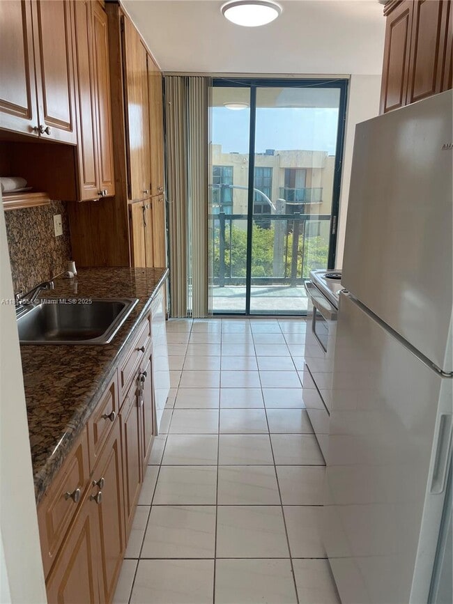 Building Photo - 11780 SW 18th St Unit 510-2 Rental