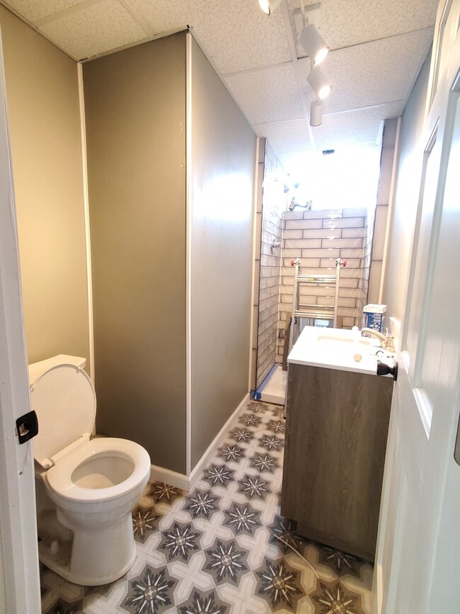 Photo - 738 N Waterloo St Unidad 3