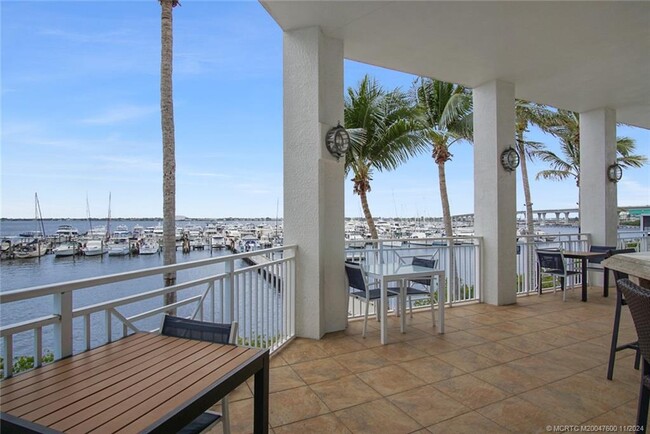 Photo - 215 NW Flagler Ave Condominio Unidad 303