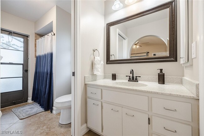 Building Photo - 3307 Santa Barbara Blvd Rental