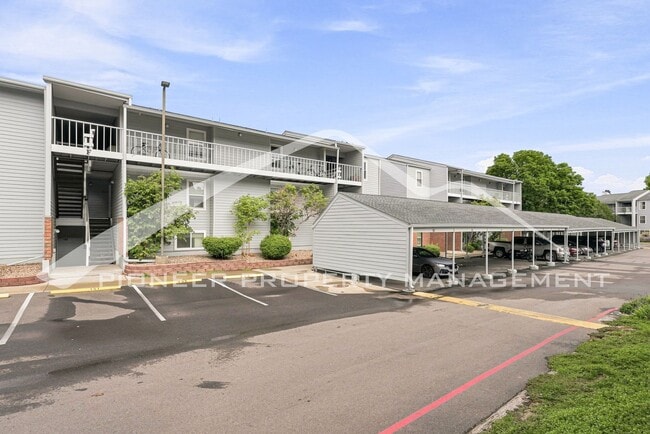 Building Photo - 3141 S Tamarac Dr Unit #F108