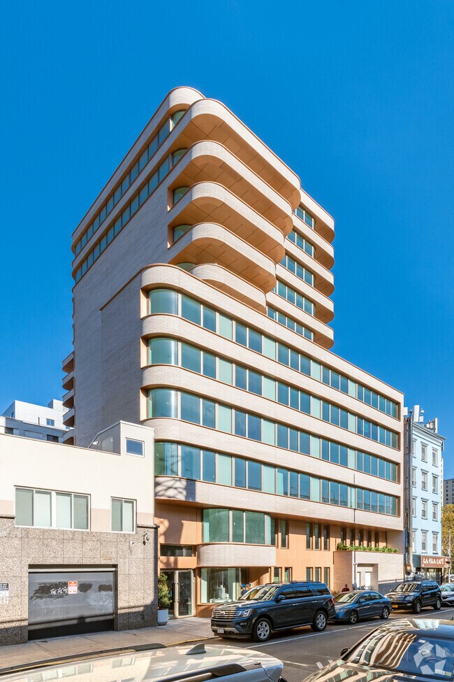 Photo - 208 Delancey St