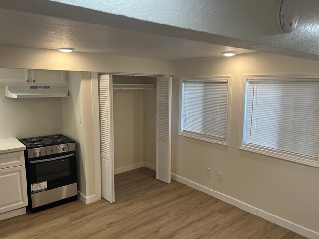 Photo - 105 Tinker Way