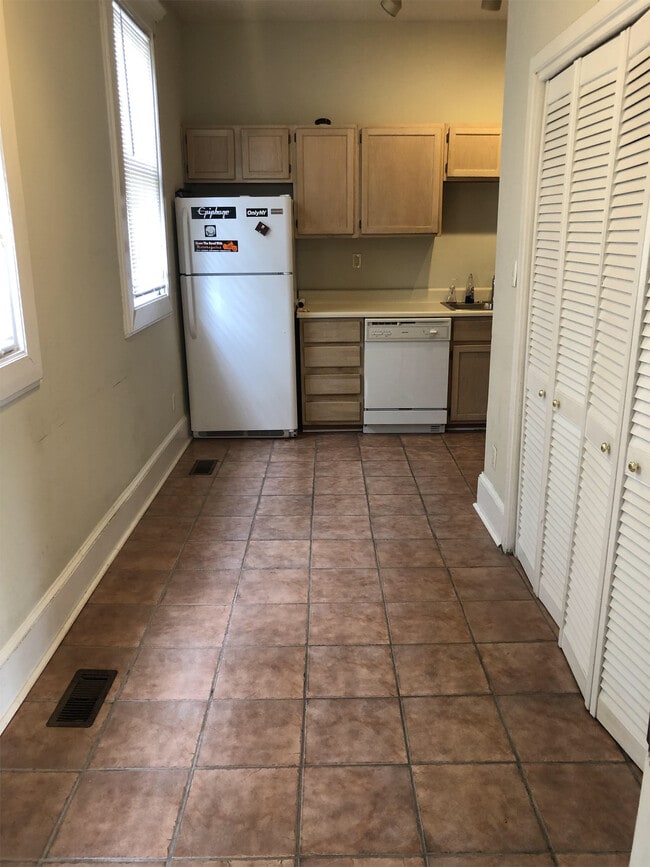 9 E 33rd St Unit 9B