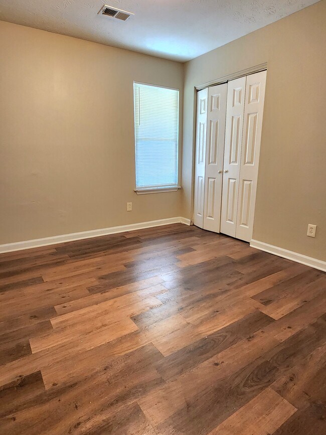 Photo - 2967 Valley View Cir