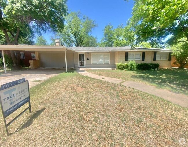 Building Photo - Pre-leasing now for 3 bed 2 bath near Texa... Rental