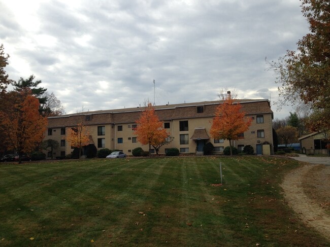 back of building - 146 Swanson Rd Unit Harvard Ridge Condo