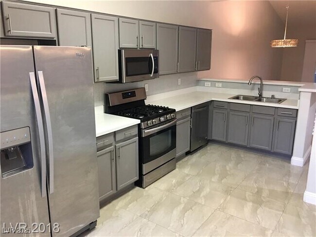 Photo - 812 Peachy Canyon Cir Unit 203