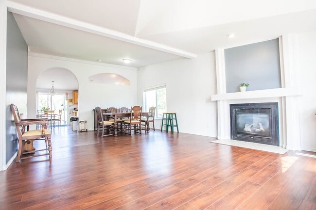 Photo - 3115 Farwig Rd