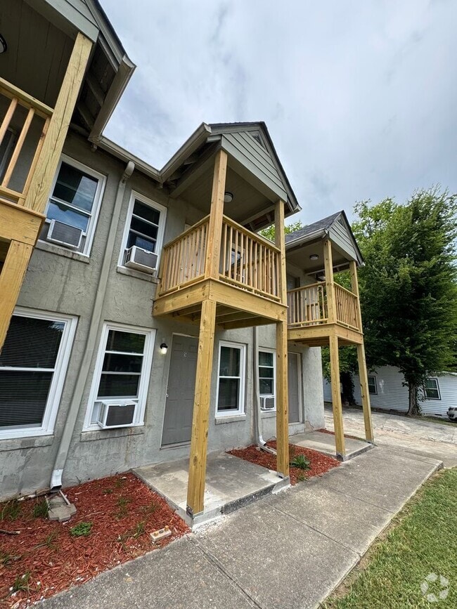 Building Photo - 1354 Cave Spring Rd SW Unit Apt. 5