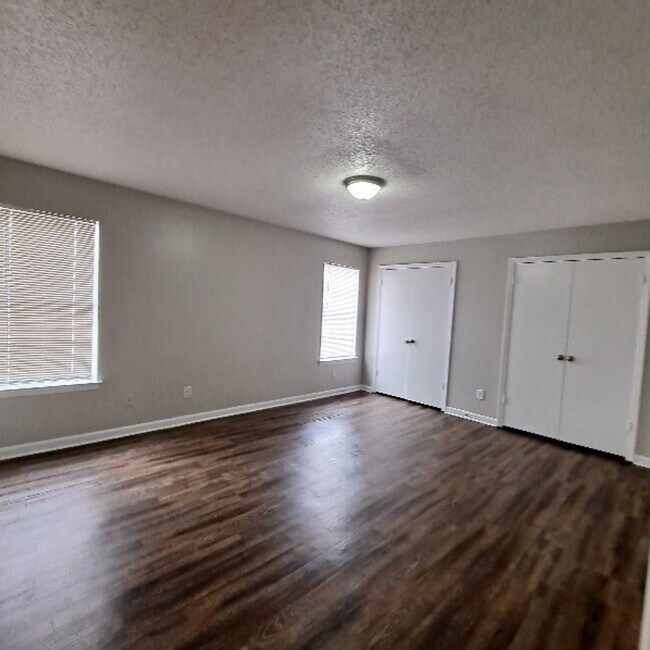 Photo - Great Duplex Unit In The Heart of Memphis