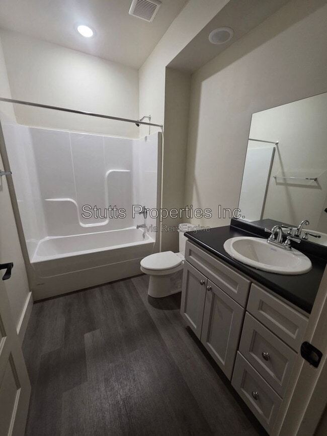 Building Photo - 310 Cypress Mill Rd Unit 314