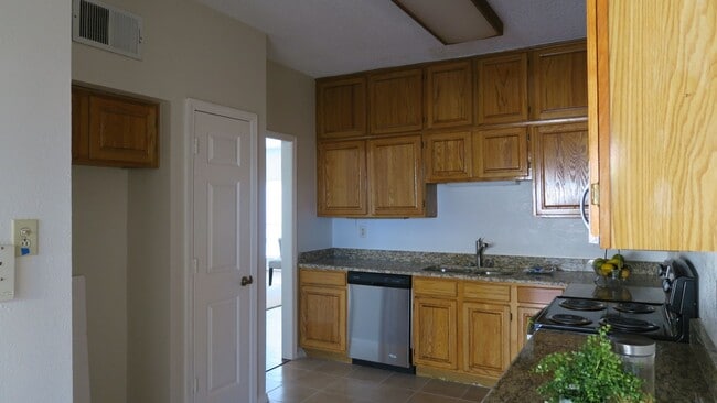 Photo - 2909 Matterhorn Dr