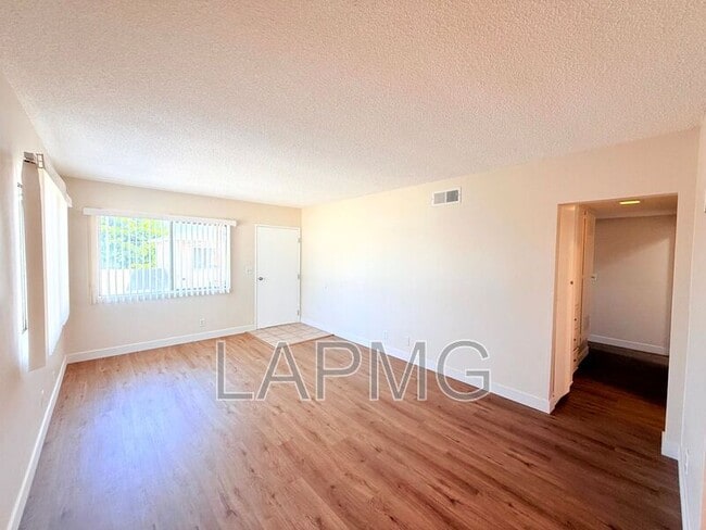 Photo - 11185 Carson Dr