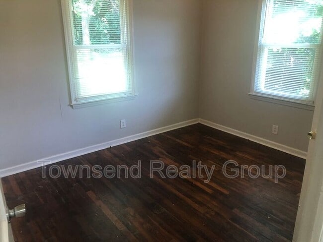 Photo - 2143 Culp Cir