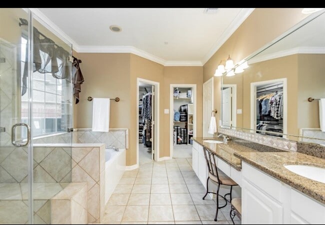 Photo - 303 N Elder Grove Dr