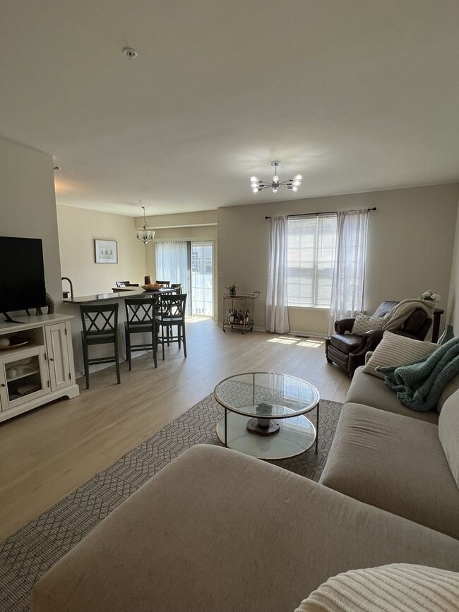 Photo - Beautiful like-new townhouse in Parkland school disctrict!