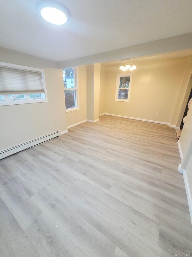 Photo - 15 Lawson St