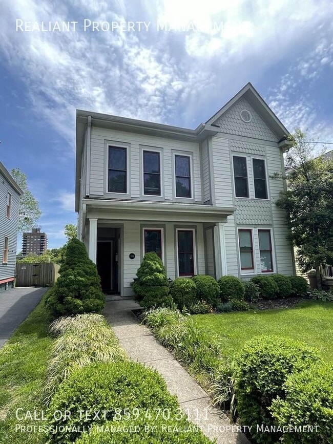 Photo - 3 Bedrooms, 2 baths. Downtown Lexington be...