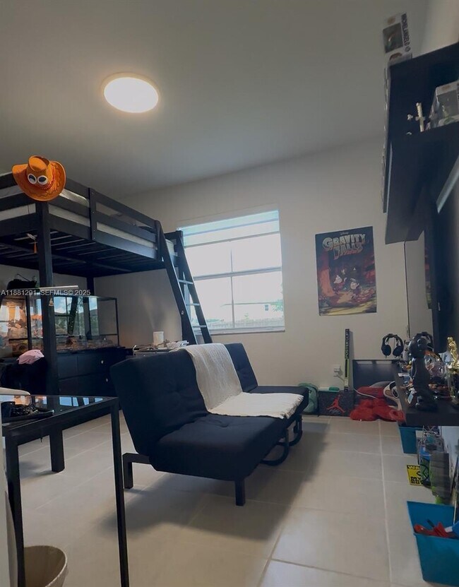 Photo - 2415 SE 23rd Rd