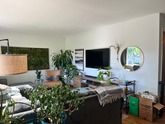 Photo - 5604 Alder Rd