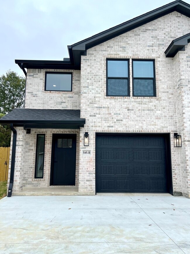 Photo - 545 S 28th St Unit B