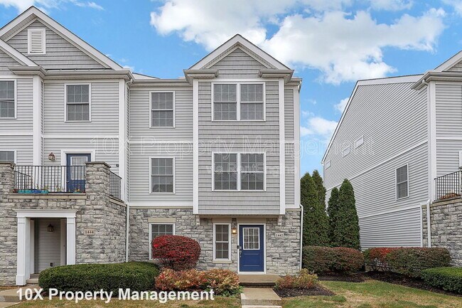 Photo - 1442 Bloomington Blvd