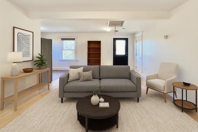 Photo - 13 Centre St