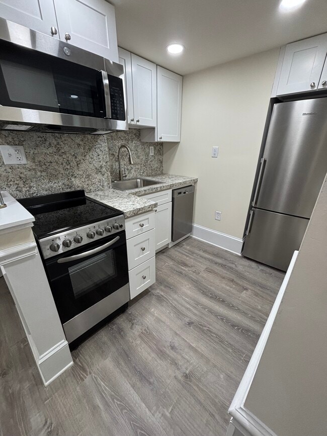 Photo - 2220 Spruce St