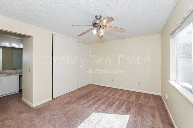 Photo - 357 Hazelnut Ln