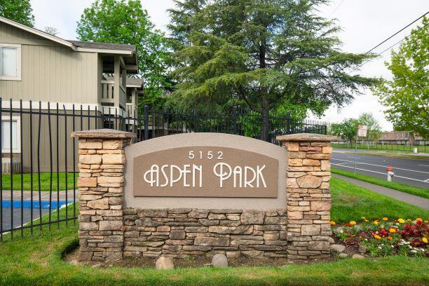 Aspen Park Welcome Monument Sign
