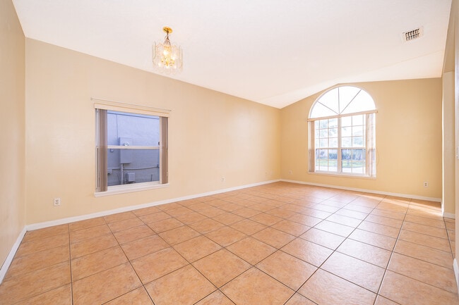 Photo - 10831 Leader Ln