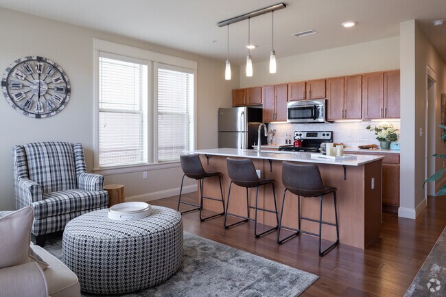 2BR, 2BA - 1,149SF