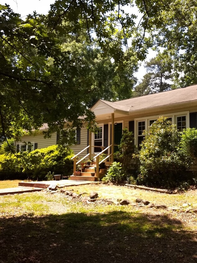 106 Pine Street - 106 Pine St (Carrboro, NC)