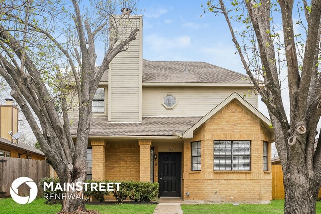 Building Photo - 1409 Hackamore St