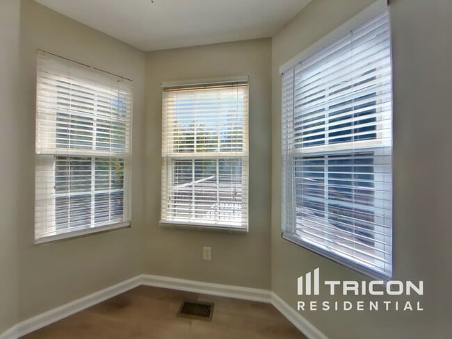 Photo - 7020 Cedar Ct