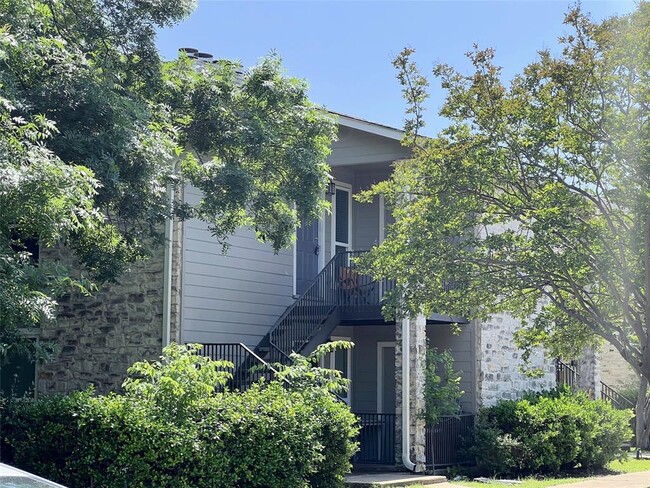 Building Photo - 10616 Mellow Meadow Dr Unit 43b