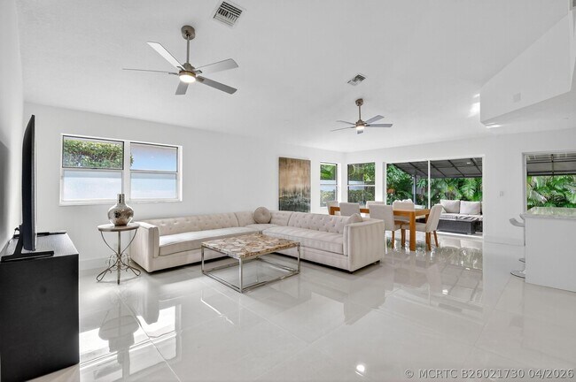 2218 NW 52nd St