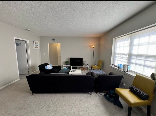 Photo - 149 Lake Shore Rd Unidad 2