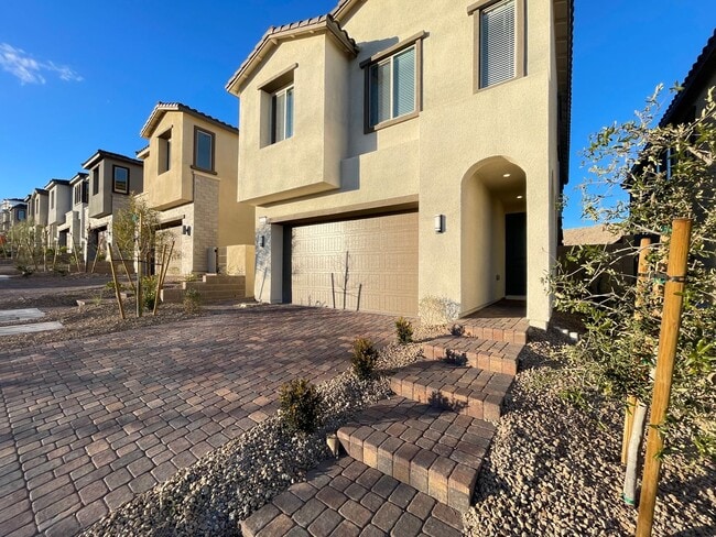 Photo - MOUNTAIN VIEWS, Gently lived in 4 bedroom 2.5 Bathrooms with Loft, home is a Must See!