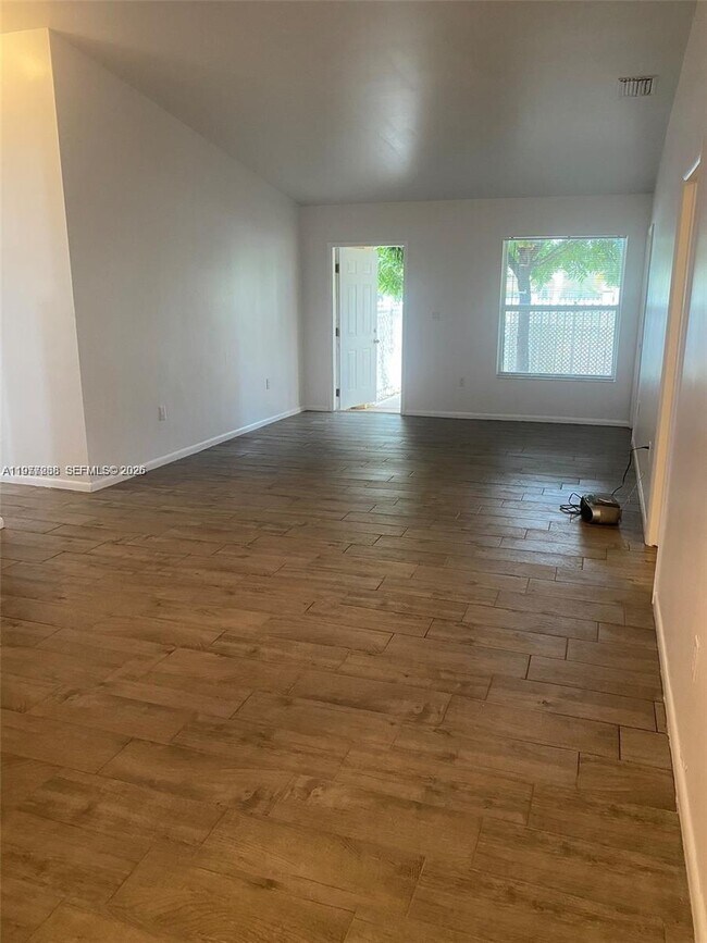 Photo - 15121 SW 106th Ave