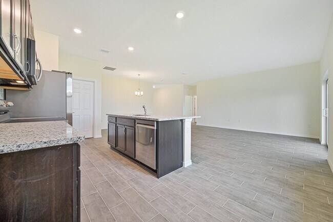 Photo - 2832 NW 21st Pl