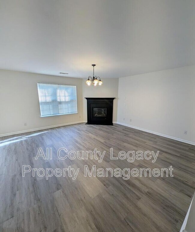Photo - 2870 Storybook Ln