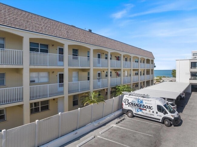 Photo - 1400 Tarpon Center Dr Unit 204