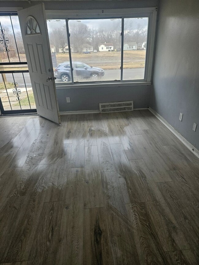 Photo - 2 bedroom ranch. Newly Renovated