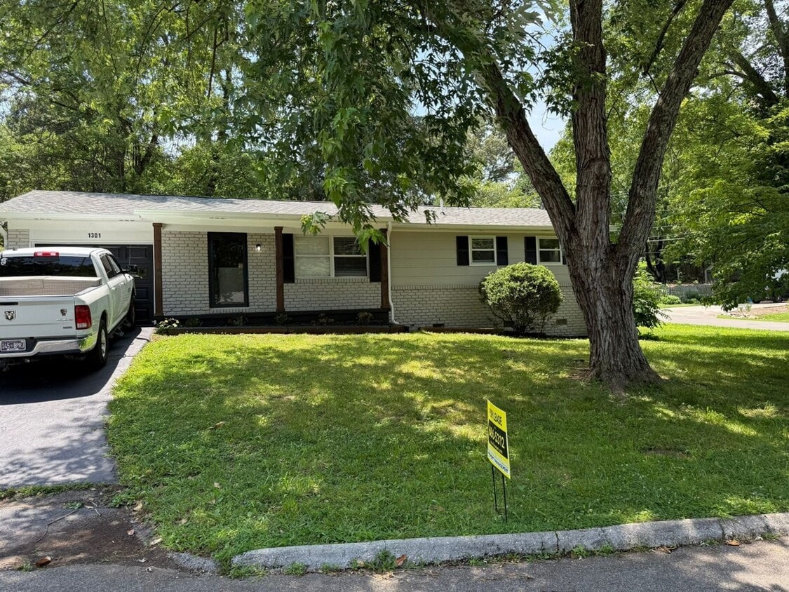 Renovated Rocky Hill Home - Renovated Rocky Hill Home