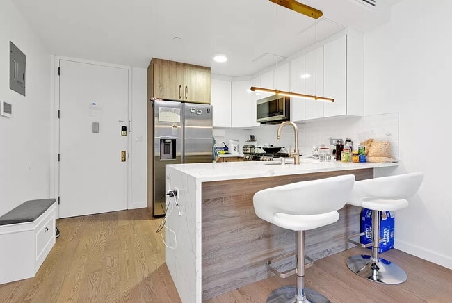 Comfortable Living in a Desirable Area